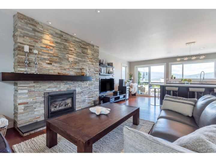 714-huntingdon-crescent-dollarton-north-vancouver-08 at 714 Huntingdon Crescent, Dollarton, North Vancouver 714-huntingdon-crescent-dollarton-north-vancouver-08 at 714 Huntingdon Crescent, Dollarton, North Vancouver