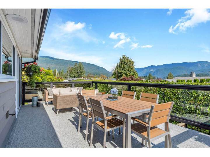 714-huntingdon-crescent-dollarton-north-vancouver-14 at 714 Huntingdon Crescent, Dollarton, North Vancouver 714-huntingdon-crescent-dollarton-north-vancouver-14 at 714 Huntingdon Crescent, Dollarton, North Vancouver