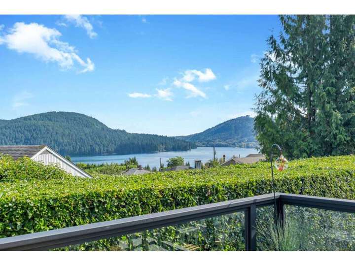 714-huntingdon-crescent-dollarton-north-vancouver-17 at 714 Huntingdon Crescent, Dollarton, North Vancouver 714-huntingdon-crescent-dollarton-north-vancouver-17 at 714 Huntingdon Crescent, Dollarton, North Vancouver
