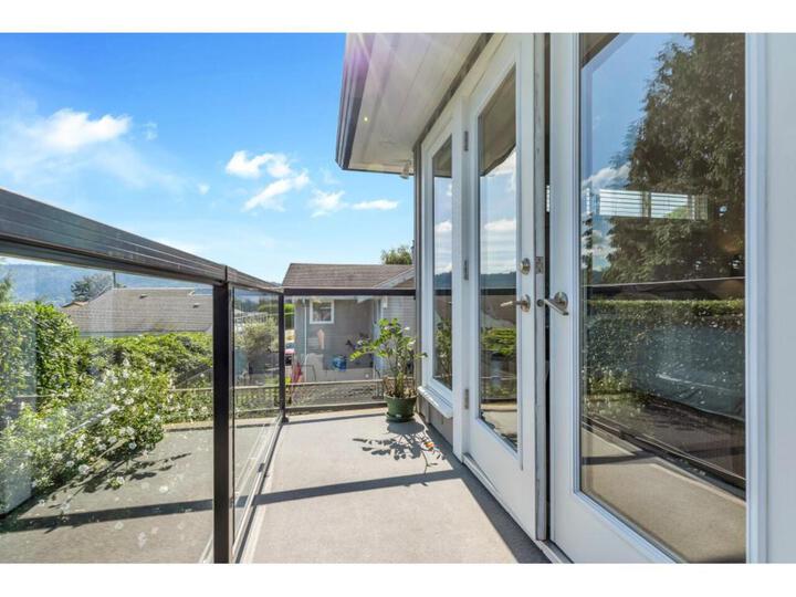 714-huntingdon-crescent-dollarton-north-vancouver-28 at 714 Huntingdon Crescent, Dollarton, North Vancouver 714-huntingdon-crescent-dollarton-north-vancouver-28 at 714 Huntingdon Crescent, Dollarton, North Vancouver