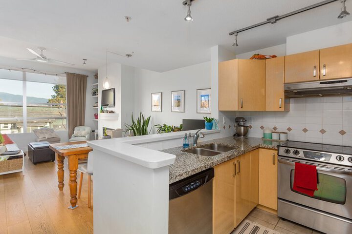3023-w-4th-avenue-kitsilano-vancouver-west-06 at 409 - 3023 W 4th Avenue, Kitsilano, Vancouver West 3023-w-4th-avenue-kitsilano-vancouver-west-06 at 409 - 3023 W 4th Avenue, Kitsilano, Vancouver West