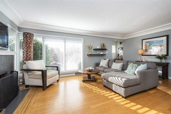 3380-edgemont-boulevard-edgemont-north-vancouver-05 at 3380 Edgemont Boulevard, Edgemont, North Vancouver 3380-edgemont-boulevard-edgemont-north-vancouver-05 at 3380 Edgemont Boulevard, Edgemont, North Vancouver
