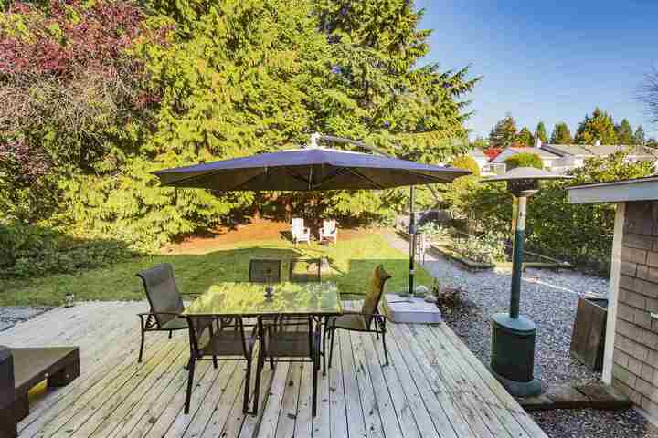 3380-edgemont-boulevard-edgemont-north-vancouver-23 at 3380 Edgemont Boulevard, Edgemont, North Vancouver 3380-edgemont-boulevard-edgemont-north-vancouver-23 at 3380 Edgemont Boulevard, Edgemont, North Vancouver