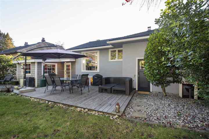 3380-edgemont-boulevard-edgemont-north-vancouver-25 at 3380 Edgemont Boulevard, Edgemont, North Vancouver 3380-edgemont-boulevard-edgemont-north-vancouver-25 at 3380 Edgemont Boulevard, Edgemont, North Vancouver
