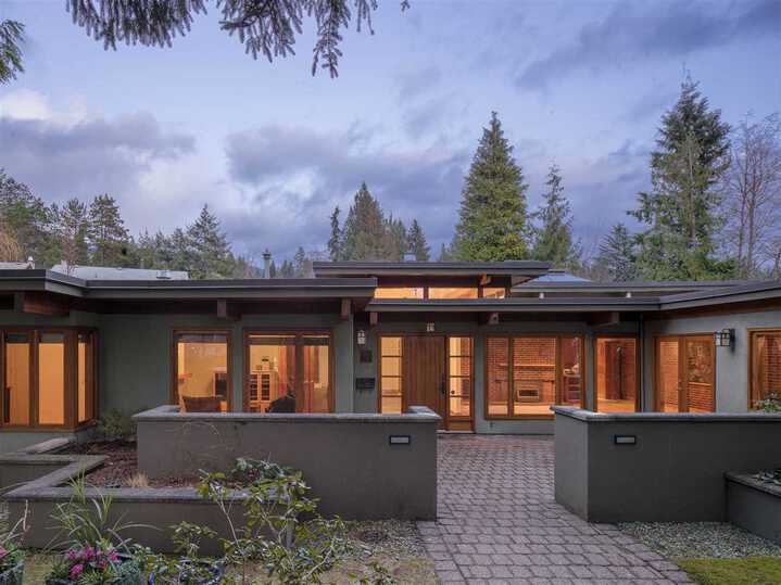 3990-hillcrest-avenue-edgemont-north-vancouver-22 at 3990 Hillcrest Avenue, Edgemont, North Vancouver