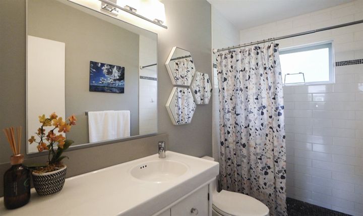 3421-emerald-drive-edgemont-north-vancouver-11 at 3421 Emerald Drive, Edgemont, North Vancouver 3421-emerald-drive-edgemont-north-vancouver-11 at 3421 Emerald Drive, Edgemont, North Vancouver