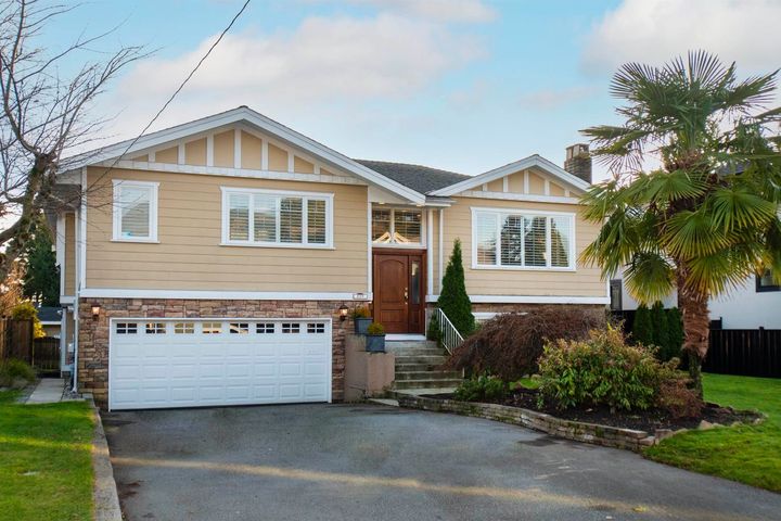 809-e-16th-street-boulevard-north-vancouver-25 at 809 E 16th Street, Boulevard, North Vancouver 809-e-16th-street-boulevard-north-vancouver-25 at 809 E 16th Street, Boulevard, North Vancouver