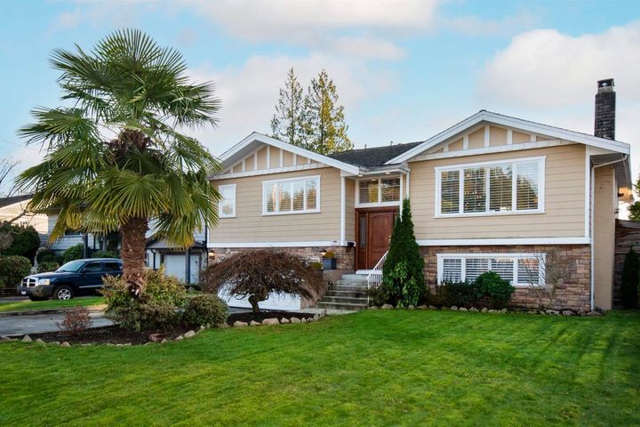 809-e-16th-street-boulevard-north-vancouver-38 at 809 E 16th Street, Boulevard, North Vancouver 809-e-16th-street-boulevard-north-vancouver-38 at 809 E 16th Street, Boulevard, North Vancouver