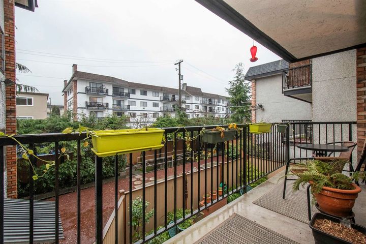 138-w-18th-street-central-lonsdale-north-vancouver-18 at 206 - 138 W 18th Street, Central Lonsdale, North Vancouver 138-w-18th-street-central-lonsdale-north-vancouver-18 at 206 - 138 W 18th Street, Central Lonsdale, North Vancouver