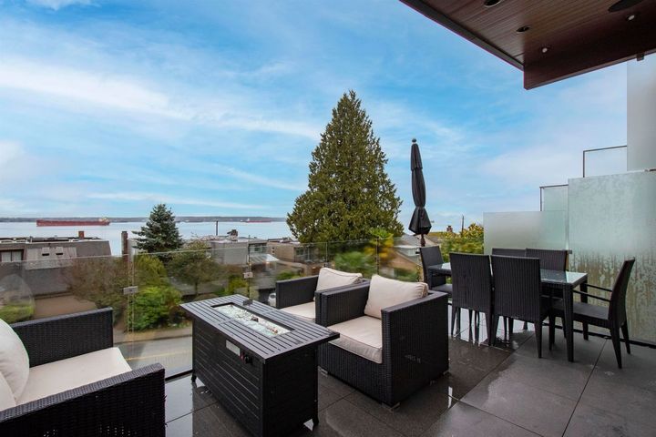 2309-bellevue-avenue-dundarave-west-vancouver-05 at 2309 Bellevue Avenue, Dundarave, West Vancouver 2309-bellevue-avenue-dundarave-west-vancouver-05 at 2309 Bellevue Avenue, Dundarave, West Vancouver
