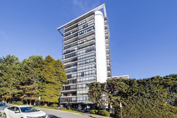650-16th-street-ambleside-west-vancouver-01 at 301 - 650 16th Street, Ambleside, West Vancouver 650-16th-street-ambleside-west-vancouver-01 at 301 - 650 16th Street, Ambleside, West Vancouver