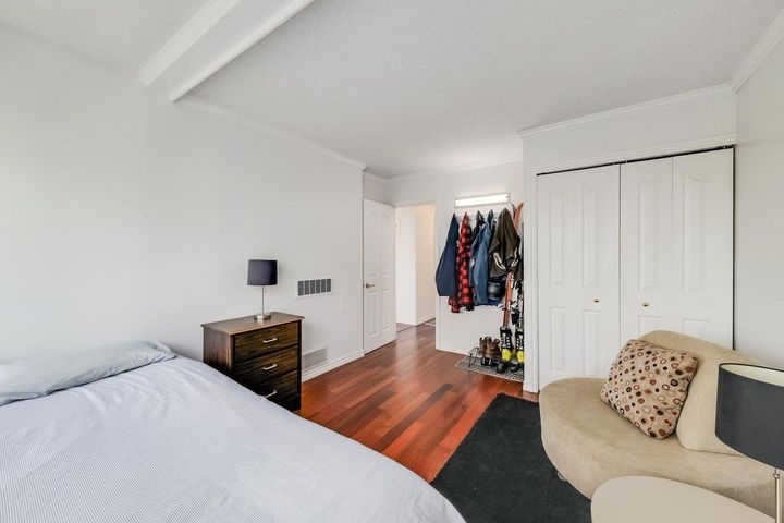650-16th-street-ambleside-west-vancouver-20 at 301 - 650 16th Street, Ambleside, West Vancouver 650-16th-street-ambleside-west-vancouver-20 at 301 - 650 16th Street, Ambleside, West Vancouver