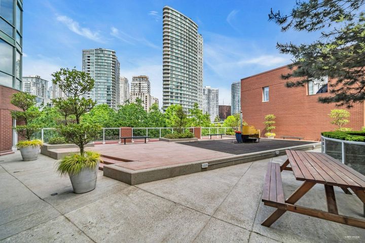 193-aquarius-mews-yaletown-vancouver-west-25 at 2105 - 193 Aquarius Mews, Yaletown, Vancouver West 193-aquarius-mews-yaletown-vancouver-west-25 at 2105 - 193 Aquarius Mews, Yaletown, Vancouver West