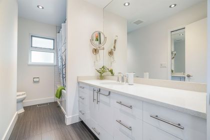 239-e-18th-avenue-main-vancouver-east-18 at 239 E 18th Avenue