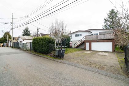 239-e-18th-avenue-main-vancouver-east-39 at 239 E 18th Avenue