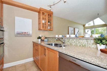 2020-w-8th-avenue-kitsilano-vancouver-west-11 at 408 - 2020 W 8th Avenue, Kitsilano, Vancouver West