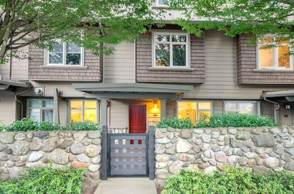 s55b129f9551f5 at 233 - 18 Jack Mahony Place