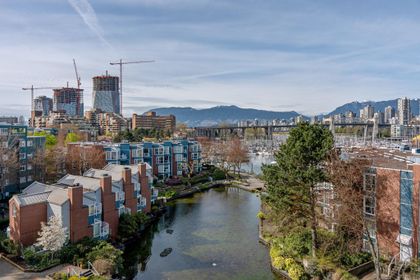 1515-w-2nd-avenue-false-creek-vancouver-west-01 at 549 - 1515 W 2nd Avenue, False Creek, Vancouver West