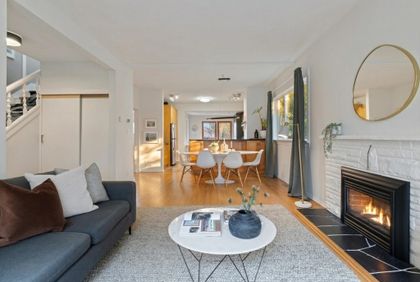 261-e-4th-street-lower-lonsdale-north-vancouver-04 at 261 E 4th Street, Lower Lonsdale, North Vancouver