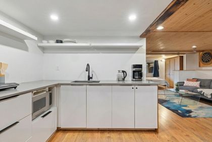 261-e-4th-street-lower-lonsdale-north-vancouver-23 at 261 E 4th Street, Lower Lonsdale, North Vancouver