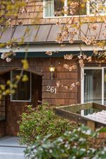 261-e-4th-street-lower-lonsdale-north-vancouver-03 at 261 E 4th Street, Lower Lonsdale, North Vancouver