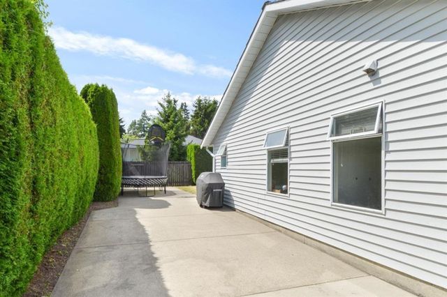 1365-160a-street-king-george-corridor-south-surrey-white-rock-25 at 1365 160a Street, King George Corridor, South Surrey White Rock