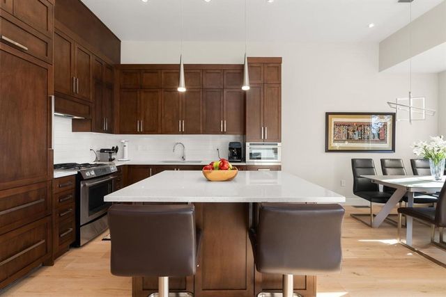 13585-16-avenue-crescent-bch-ocean-pk-south-surrey-white-rock-05 at 205 - 13585 16 Avenue, Crescent Bch Ocean Pk., South Surrey White Rock