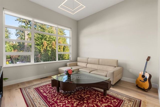 13585-16-avenue-crescent-bch-ocean-pk-south-surrey-white-rock-11 at 205 - 13585 16 Avenue, Crescent Bch Ocean Pk., South Surrey White Rock