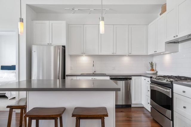 15850-26-avenue-grandview-surrey-south-surrey-white-rock-08 at 404 - 15850 26 Avenue, Grandview Surrey, South Surrey White Rock