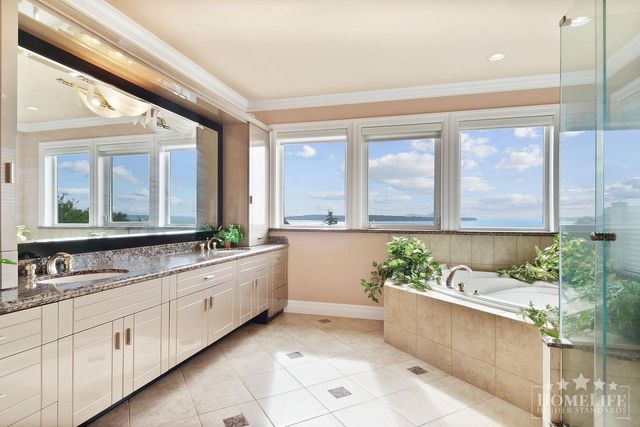 15080-beachview-avenue-white-rock-south-surrey-white-rock-19 at 15080 Beachview Avenue, White Rock, South Surrey White Rock