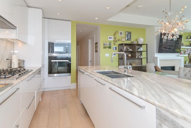 1500-martin-street-white-rock-south-surrey-white-rock-07 at 506 - 1500 Martin Street, White Rock, South Surrey White Rock