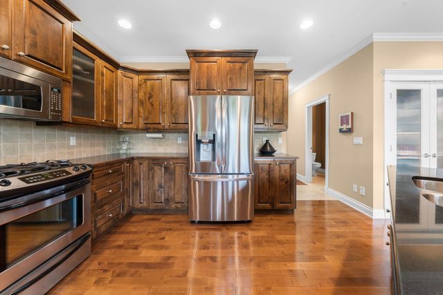 3300-157a-street-morgan-creek-south-surrey-white-rock-18 at 19 - 3300 157a Street, Morgan Creek, South Surrey White Rock