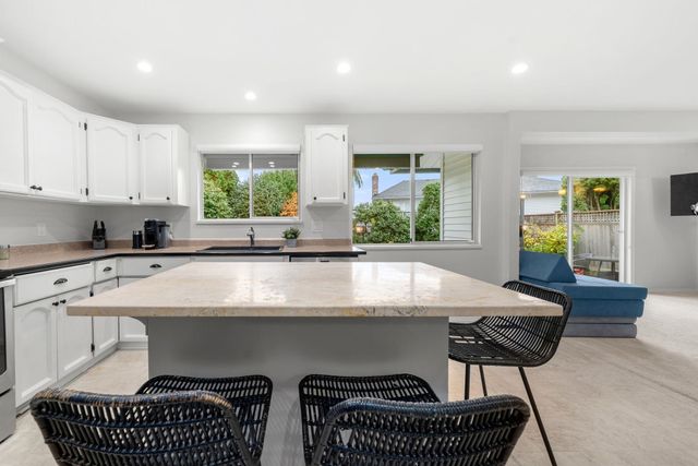 15560-vista-drive-white-rock-south-surrey-white-rock-13 at 15560 Vista Drive, White Rock, South Surrey White Rock