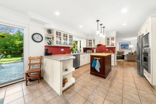 14325-25-avenue-sunnyside-park-surrey-south-surrey-white-rock-23 at 14325 25 Avenue, Sunnyside Park Surrey, South Surrey White Rock