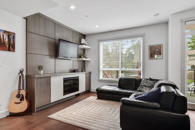 1338-foster-street-white-rock-south-surrey-white-rock-02 at 1 - 1338 Foster Street, White Rock, South Surrey White Rock