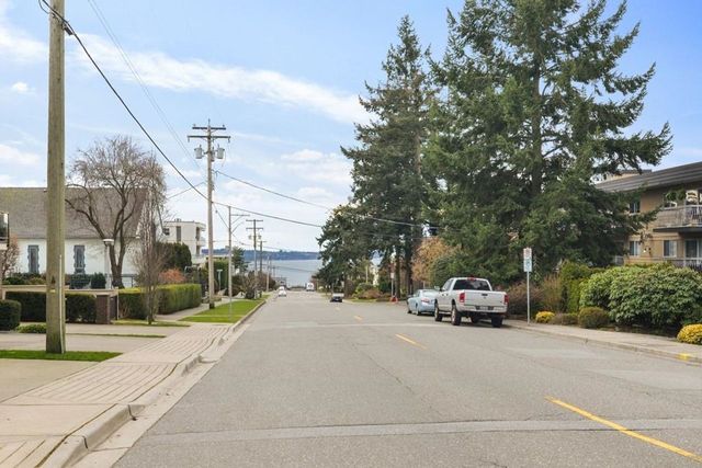 1338-foster-street-white-rock-south-surrey-white-rock-27 at 1 - 1338 Foster Street, White Rock, South Surrey White Rock