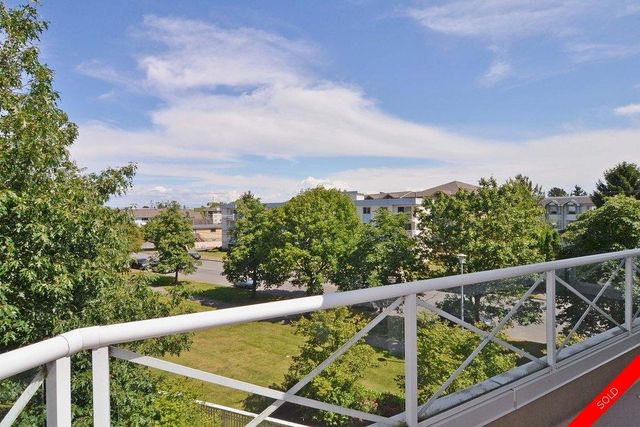 badge_image7 at 311 - 5556 201a Street, Langley City, Langley