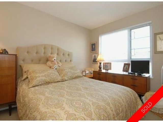 badge_image4 at 304 - 2950 King George Boulevard, King George Corridor, South Surrey White Rock