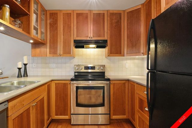 badge_image3 at 308 - 15392 16a Avenue, King George Corridor, South Surrey White Rock