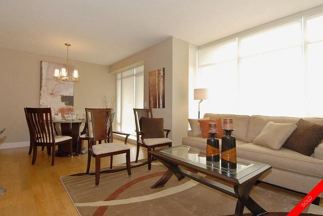 badge_image9 at 703 - 1473 Johnston Road, White Rock, South Surrey White Rock