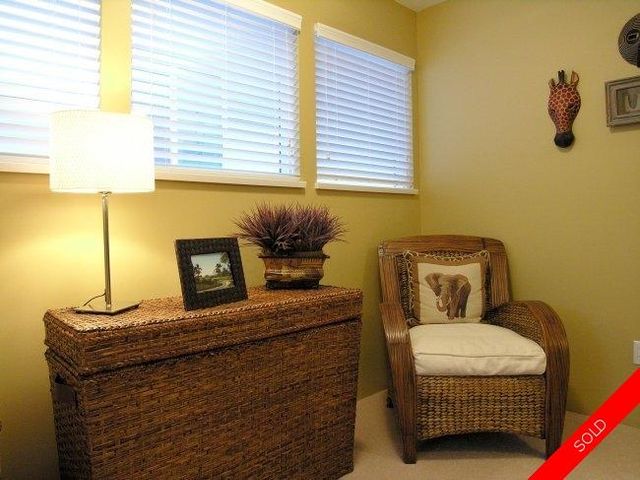 badge_image3 at 14974 59th Avenue, Sullivan Station, Surrey