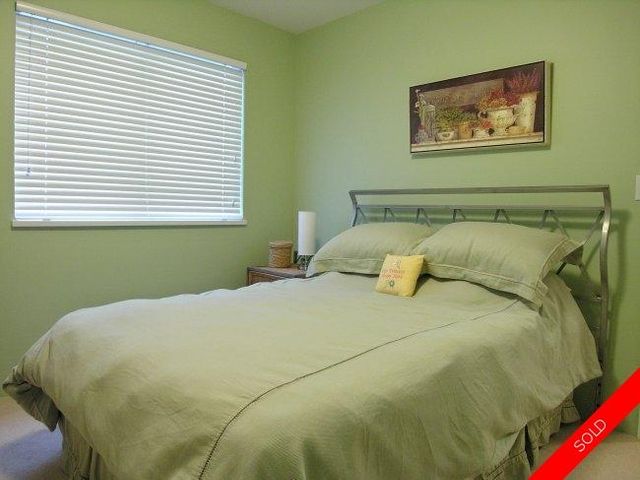 badge_image9 at 14974 59th Avenue, Sullivan Station, Surrey