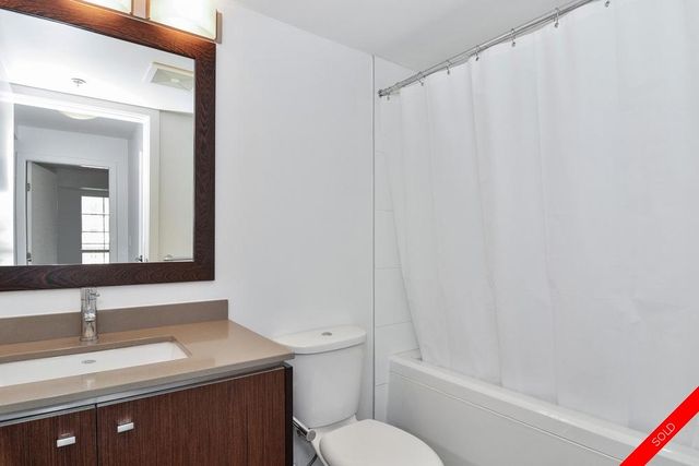 badge_image13 at 205 - 2950 King George Boulevard, King George Corridor, South Surrey White Rock