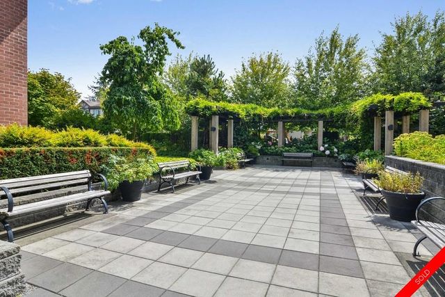 badge_image9 at 205 - 2950 King George Boulevard, King George Corridor, South Surrey White Rock