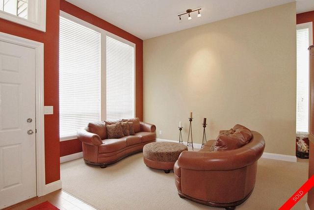 badge_image at 7354 196b Street, Willoughby Heights, Langley