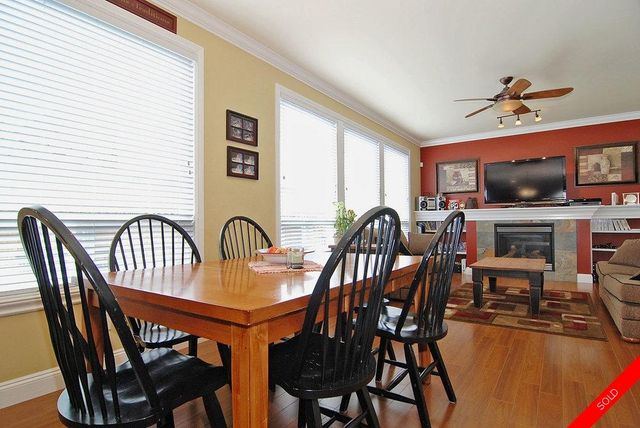 badge_image17 at 7354 196b Street, Willoughby Heights, Langley