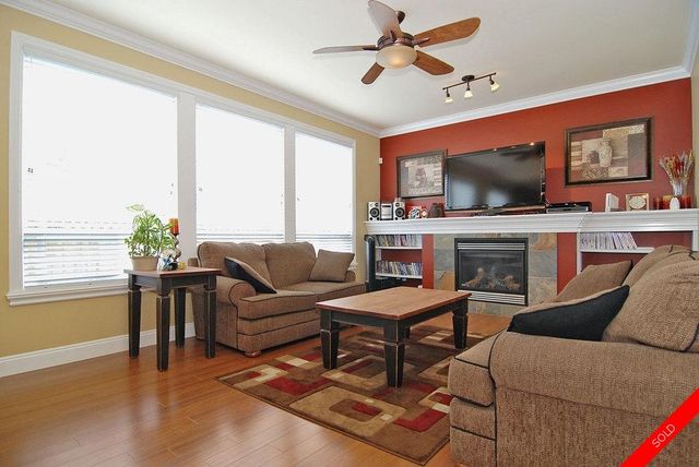 badge_image20 at 7354 196b Street, Willoughby Heights, Langley