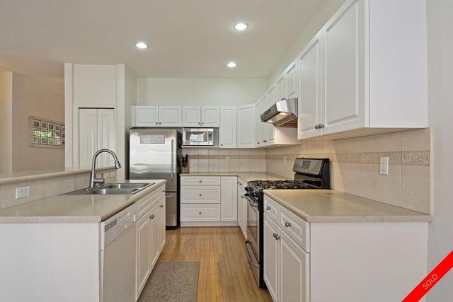 badge_image2 at 15763 Cranley Drive, King George Corridor, South Surrey White Rock