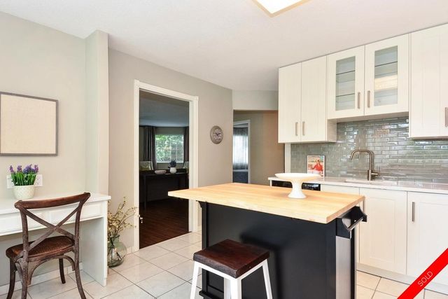 badge_image26 at 15 - 1442 Foster Street, White Rock, South Surrey White Rock