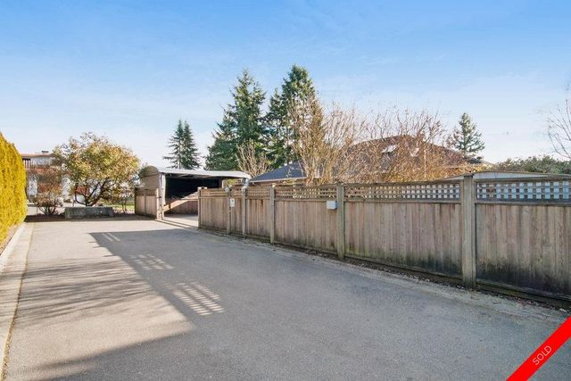 badge_image17 at 13517 16th Avenue, Crescent Bch Ocean Pk., South Surrey White Rock